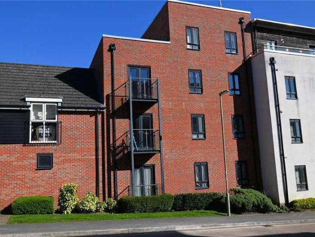 Flat for sale in Priest Down, Hampshire