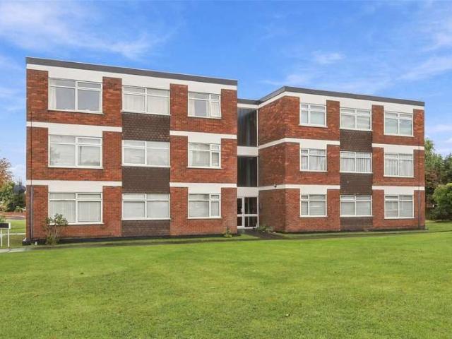 Flat for sale in Shoeburyness, Southend-on-Sea