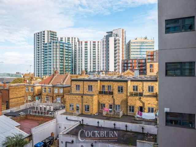 Flat for rent in Callis Yard, Greater London