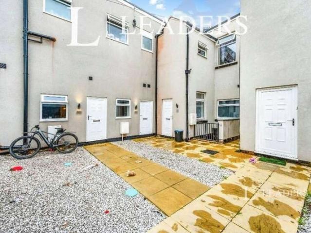 Flat for rent in Scholes, Wigan