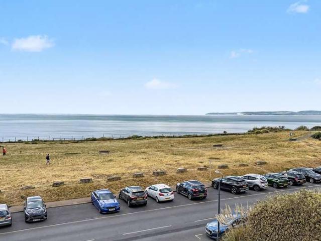 Flat for sale in Boscombe, Bournemouth