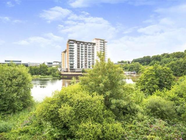 Flat for sale in Cardiff International Sports Village, Falcon Lodge