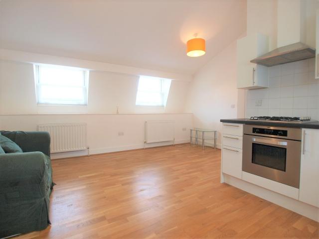 Apartment for rent in Chalk Farm, Greater London