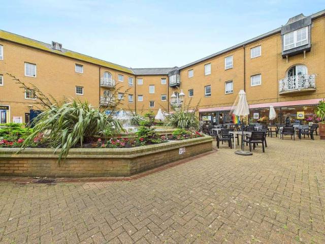 Flat for sale in Brighton & Hove