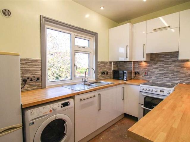 Flat for sale in West Park, West Yorkshire