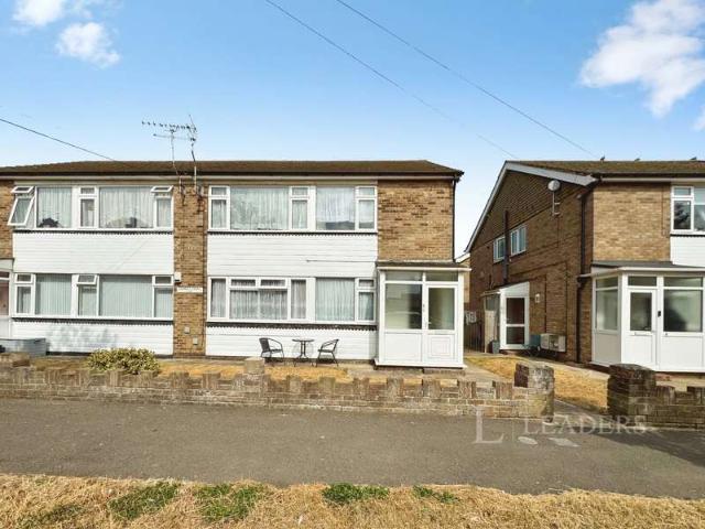 Flat for sale in Holland-on-Sea, Dale Hill