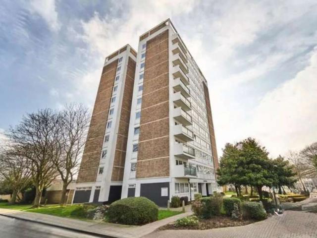 Flat for sale in Wheatlands Estate, Greater London