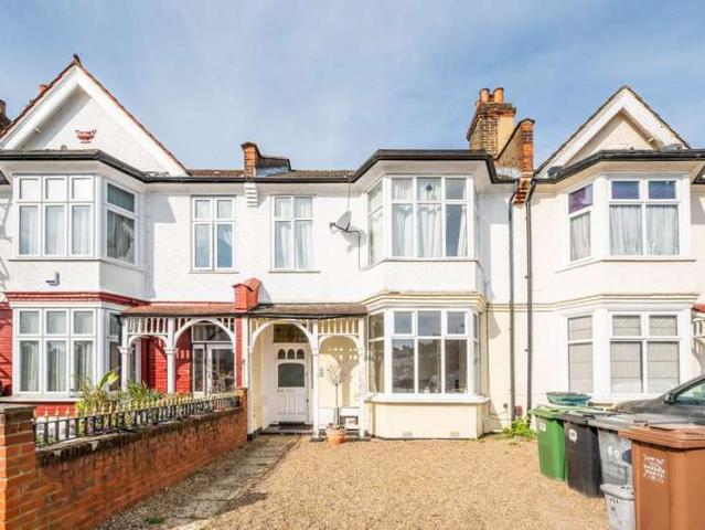 Flat for sale in Catford, Catford South