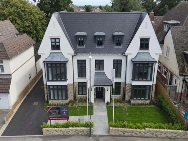 Flat for sale in Wick, Bournemouth