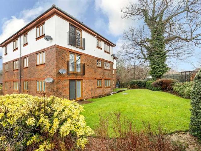 Flat for sale in Glynde, West Sussex