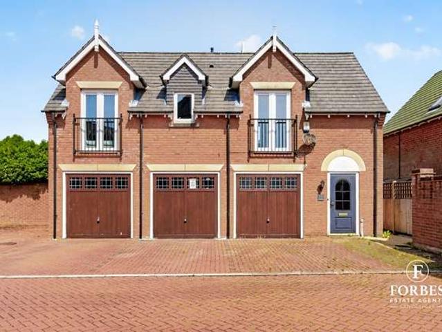 Flat for sale in Walton Park, Firbank