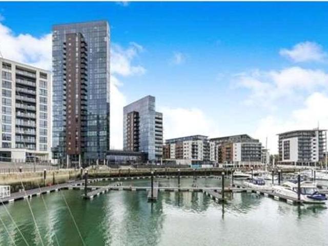 Flat for sale in St Mary's, City Of Southampton