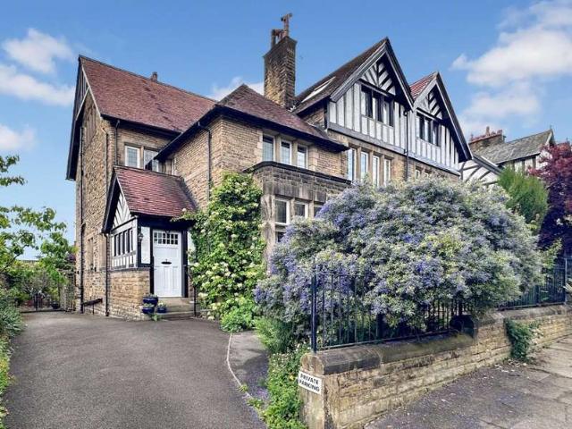 Flat for sale in Otley, West Yorkshire