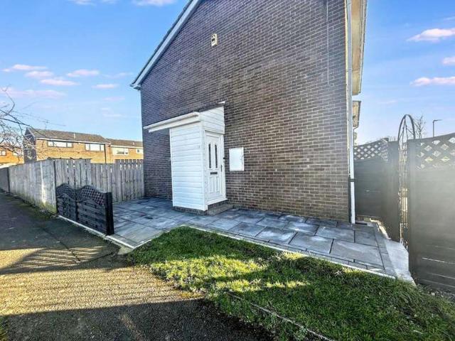 Flat for sale in Killingworth, Camperdown