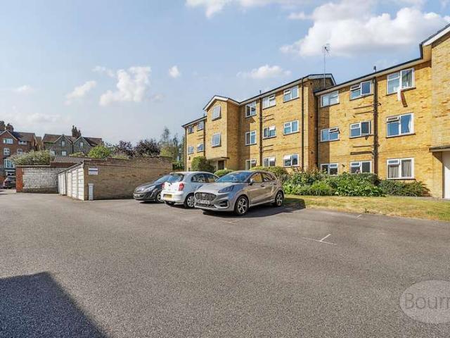 Flat for sale in Charlotteville, Westborough