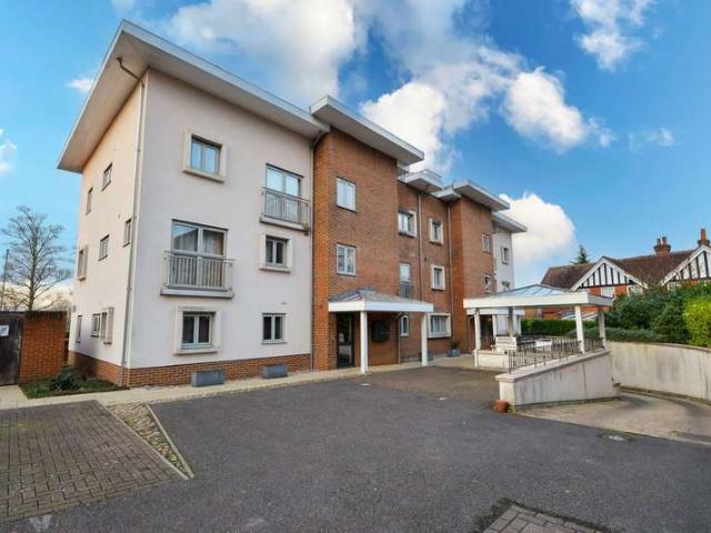 Flat for sale in Abbotswood, Westborough