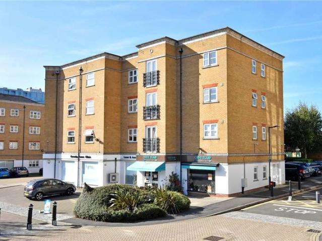Flat for sale in Greenwich Town Centre, Greater London