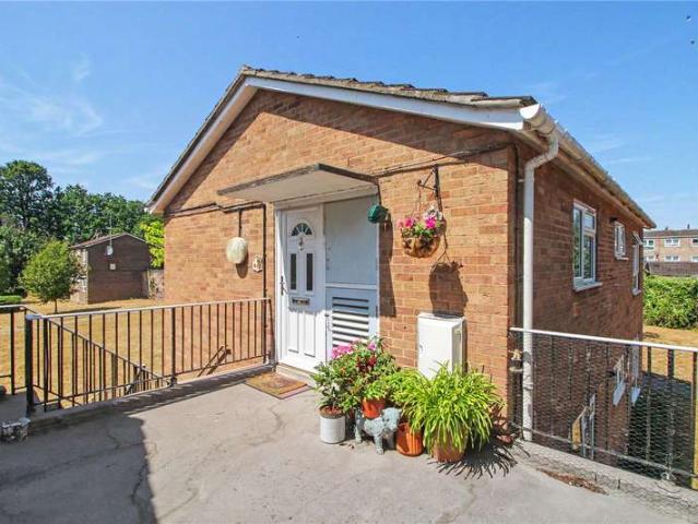 Flat for sale in East Bank, Norfolk