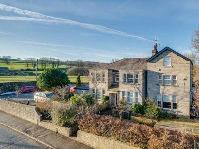 Flat for sale in Dacre Banks