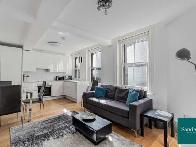 Flat for sale in East Marylebone, Mayfair