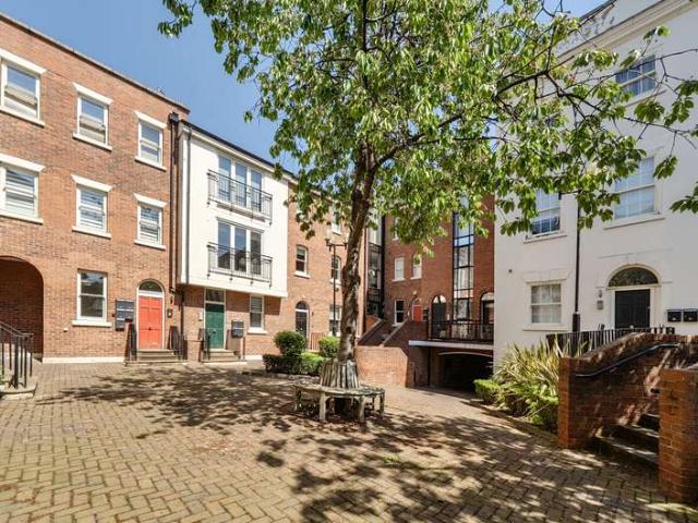 Flat for sale in Two Mills, Cheshire