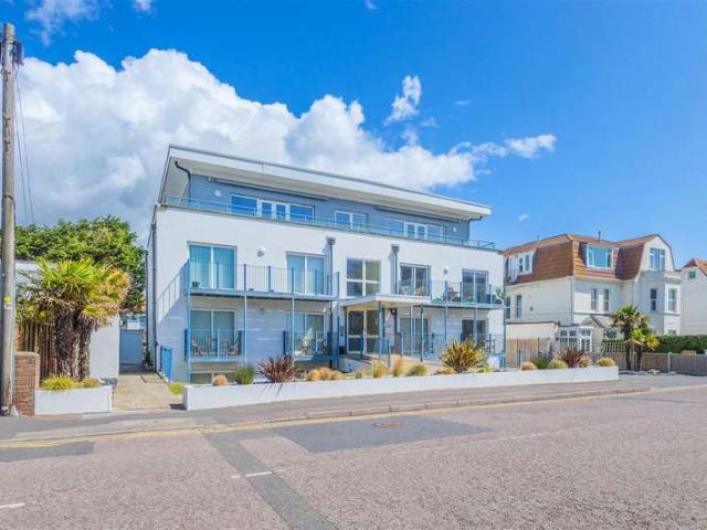 Flat for rent in Wick, Bournemouth
