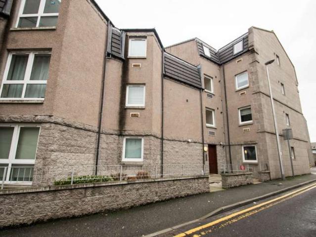 Flat for sale in Ballindoch, Scotland