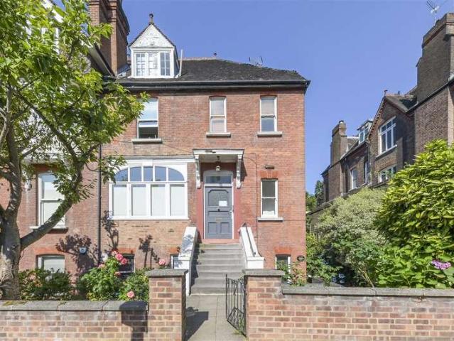Flat for sale in Belsize Park, Greater London