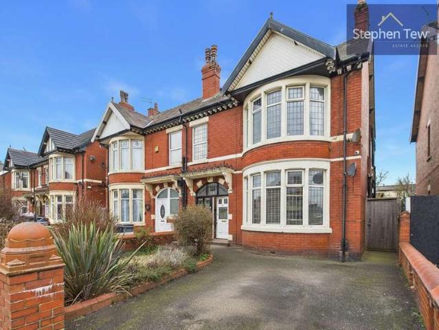 Flat for sale in Squires Gate, Blackpool