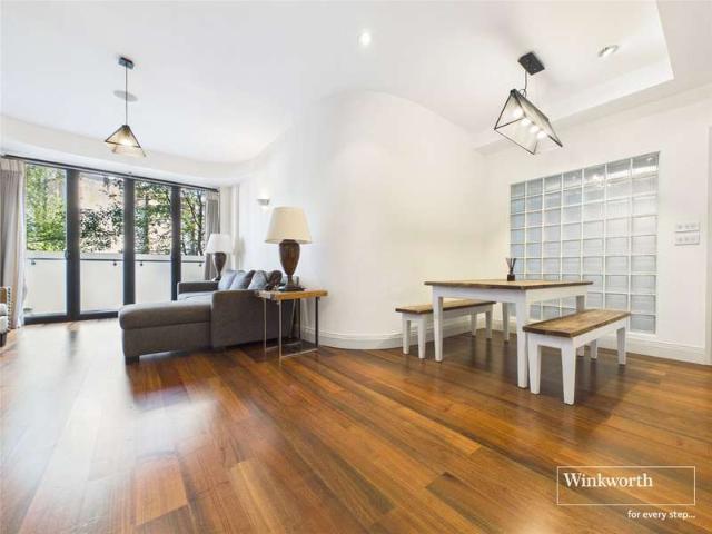 Flat for sale in Katesgrove, Reading