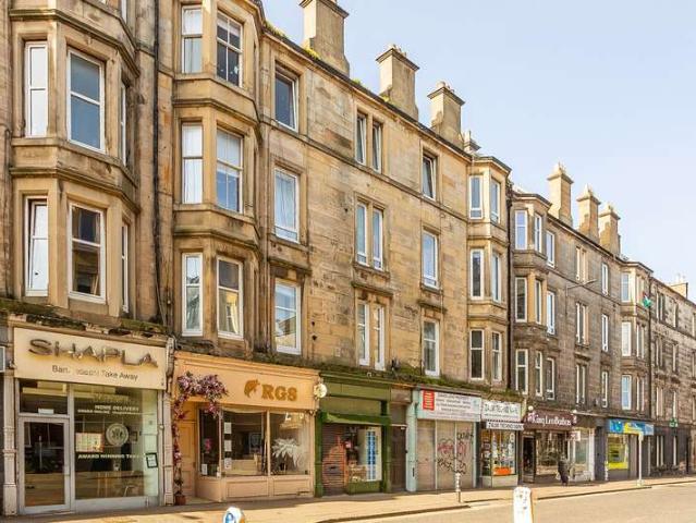 Flat for sale in Hillside, Leith