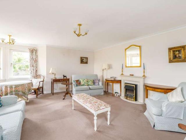 Flat for sale in Kelso, Scotland