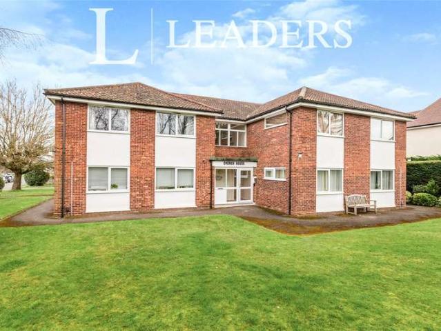 Flat for sale in Pachesham Park, Surrey