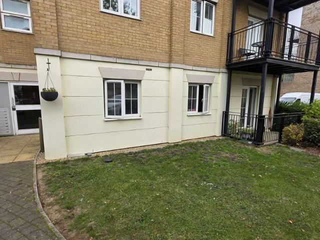 Flat for rent in Greater London