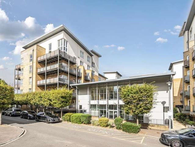 Flat for sale in Holywell Estate, North Watford