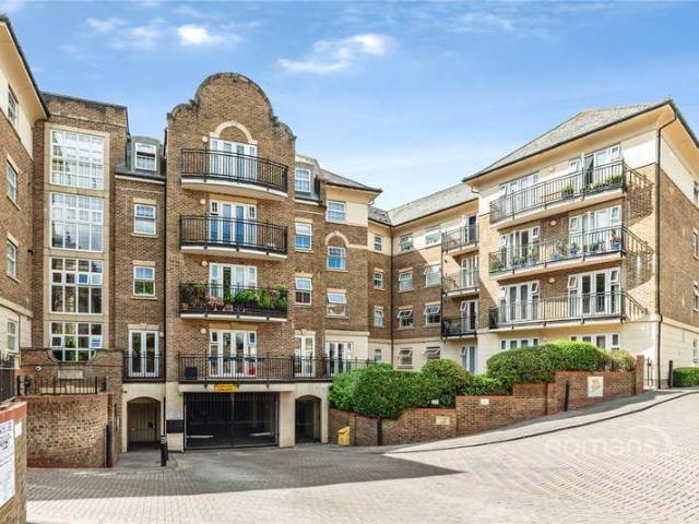 Flat for rent in Reading