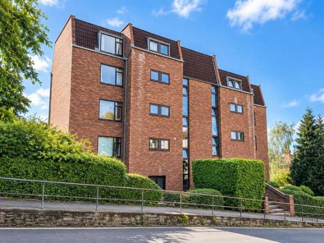 Flat for sale in Feckenham, City Of Bristol