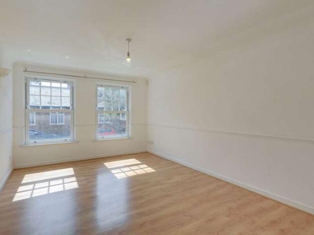 Flat for sale in London Borough of Lewisham, Greater London