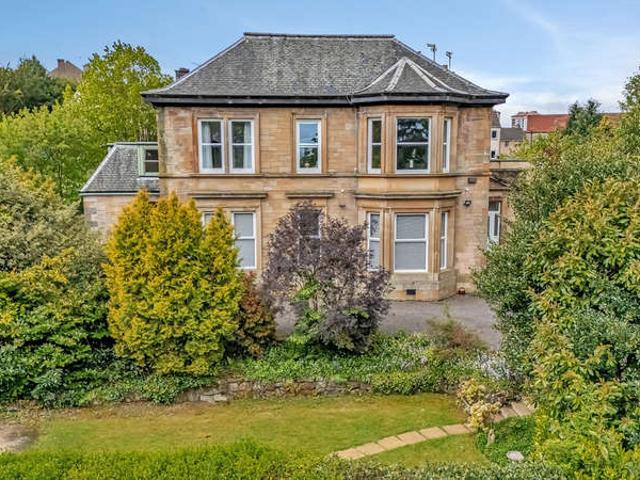 Flat for sale in Glenburn, Scotland