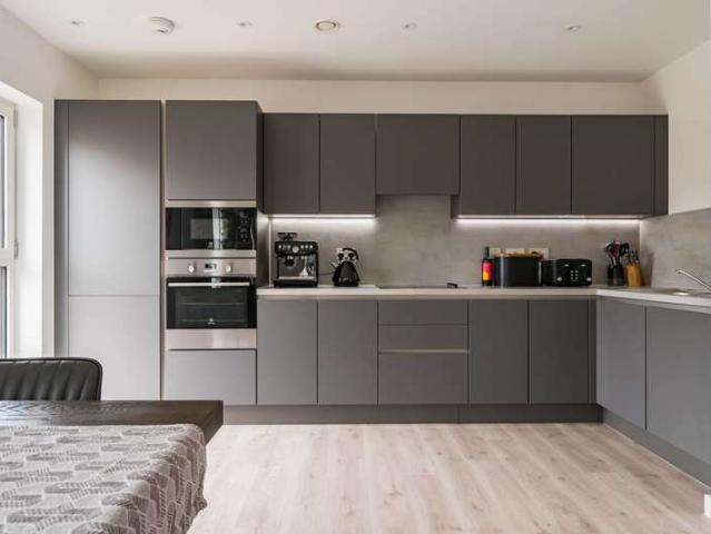 Flat for sale in Upton Park, Upton Park
