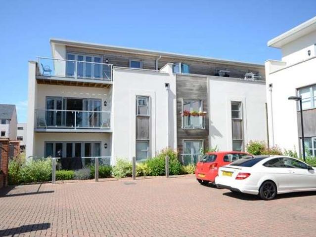 Flat for sale in Priest Down, Hampshire