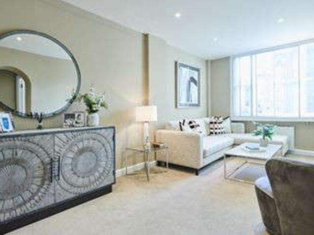 Flat for rent in Mayfair, St. James's