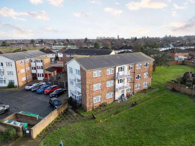 Flat for sale in Shears Green, Hamerton