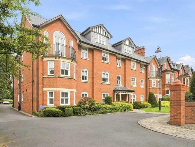 Flat for sale in Bollinbrook, Macclesfield