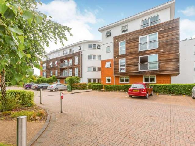 Flat for rent in Broadheath, Trafford Park