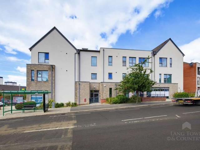 Flat for sale in Mount Wise