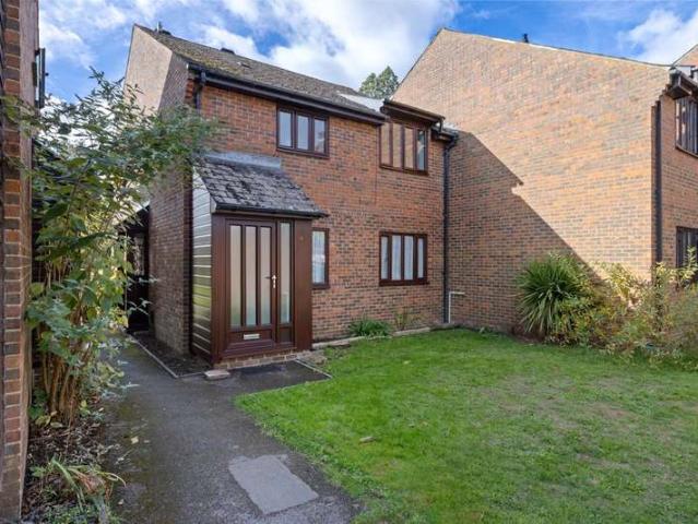 Flat for sale in Liphook, East Hampshire
