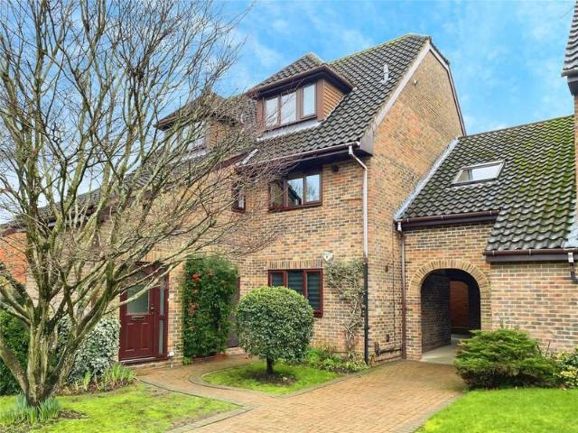 Flat for sale in Wokingham