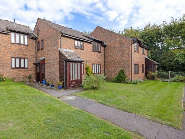 Flat for sale in Liphook, East Hampshire