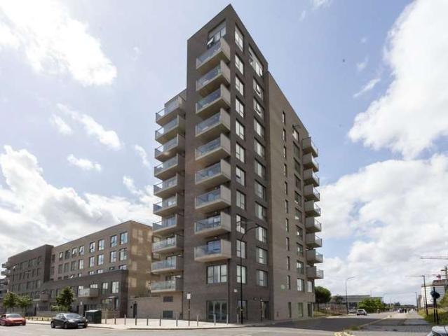 Flat for sale in Reach, Greater London